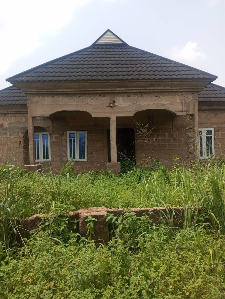 4bedrooms bungalow for sale